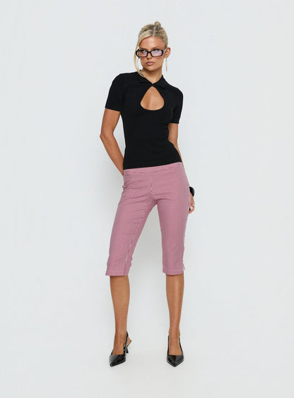 Rossie Capri Pants Red Gingham